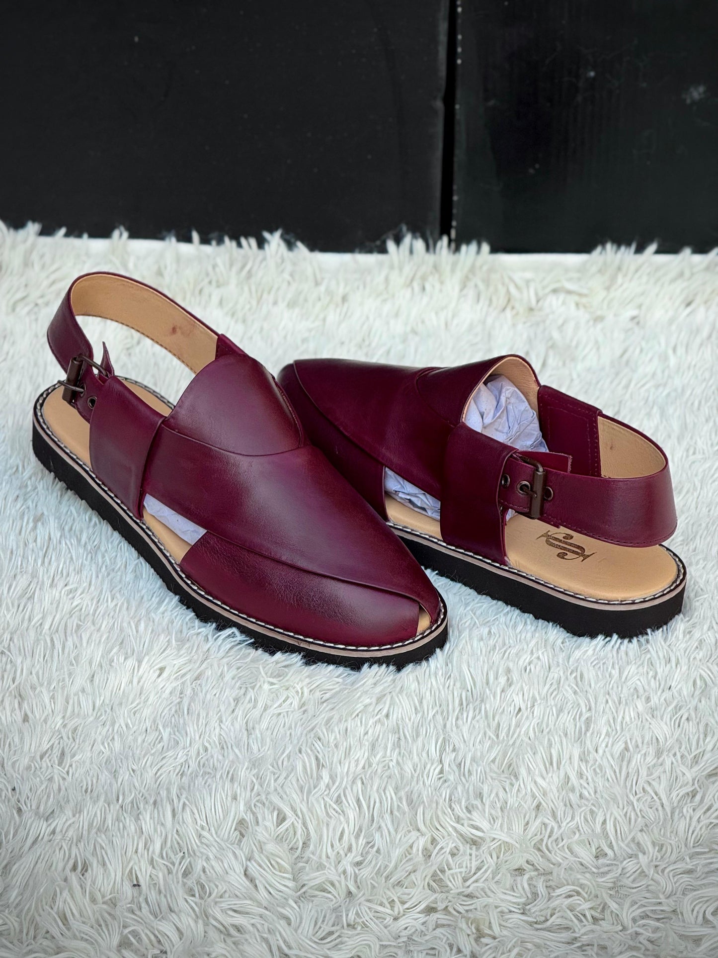 RED PESHAWRI SANDLE VIBRUM SOLE