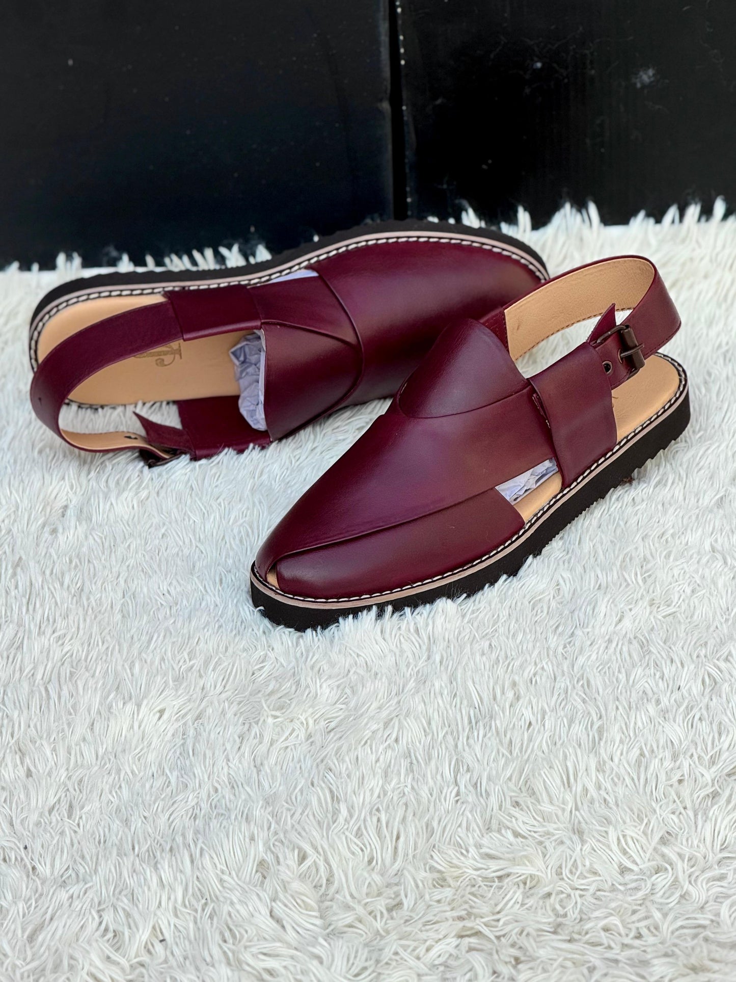 RED PESHAWRI SANDLE VIBRUM SOLE